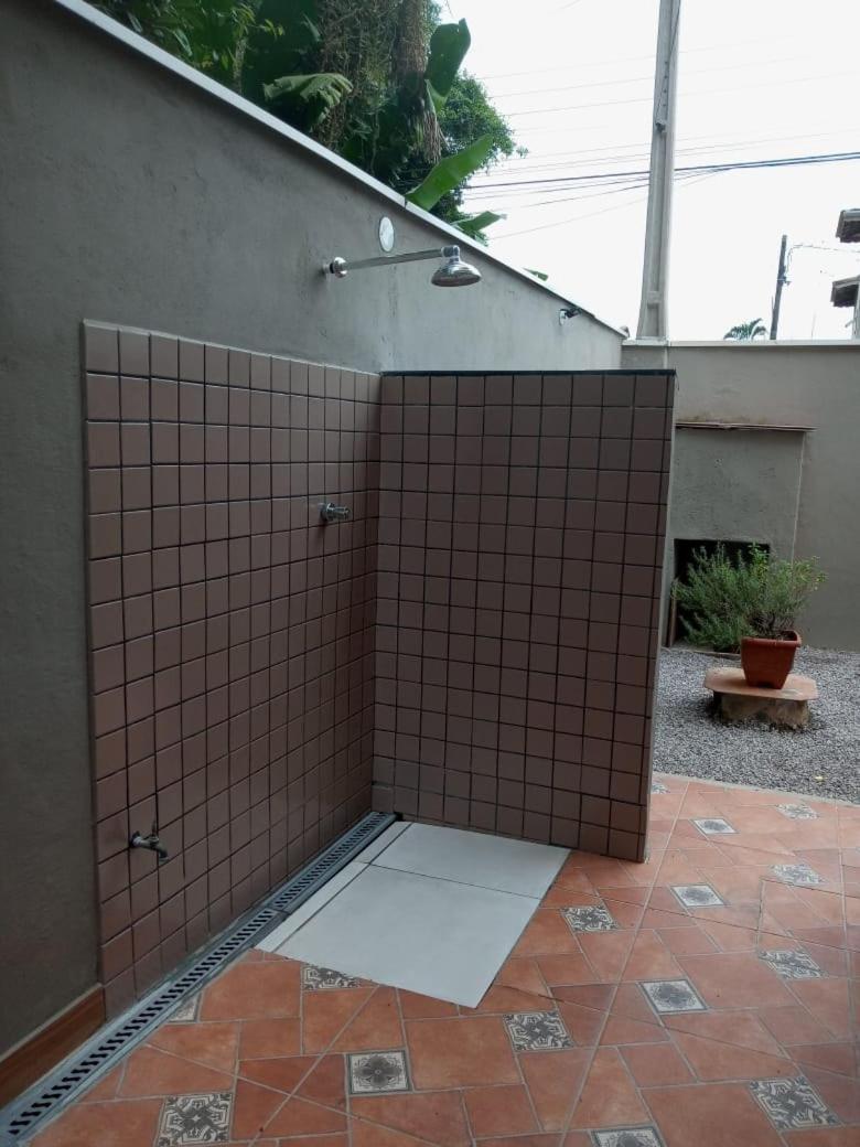 Vila Casa Estilo Minimalista Em Ubatuba Exteriér fotografie
