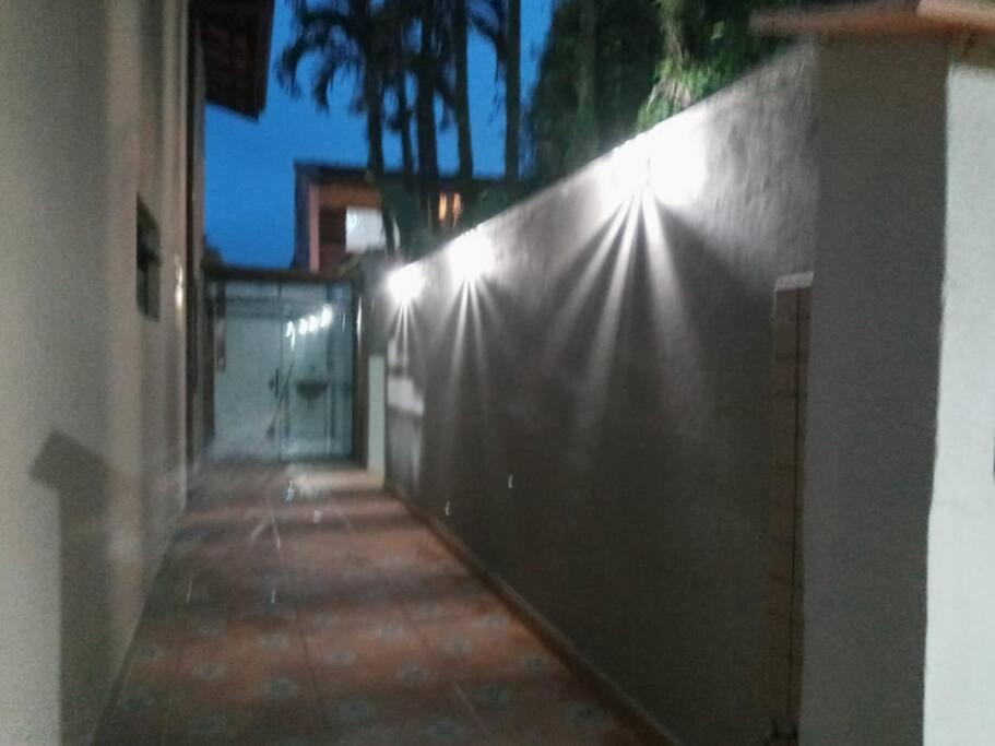 Vila Casa Estilo Minimalista Em Ubatuba Exteriér fotografie